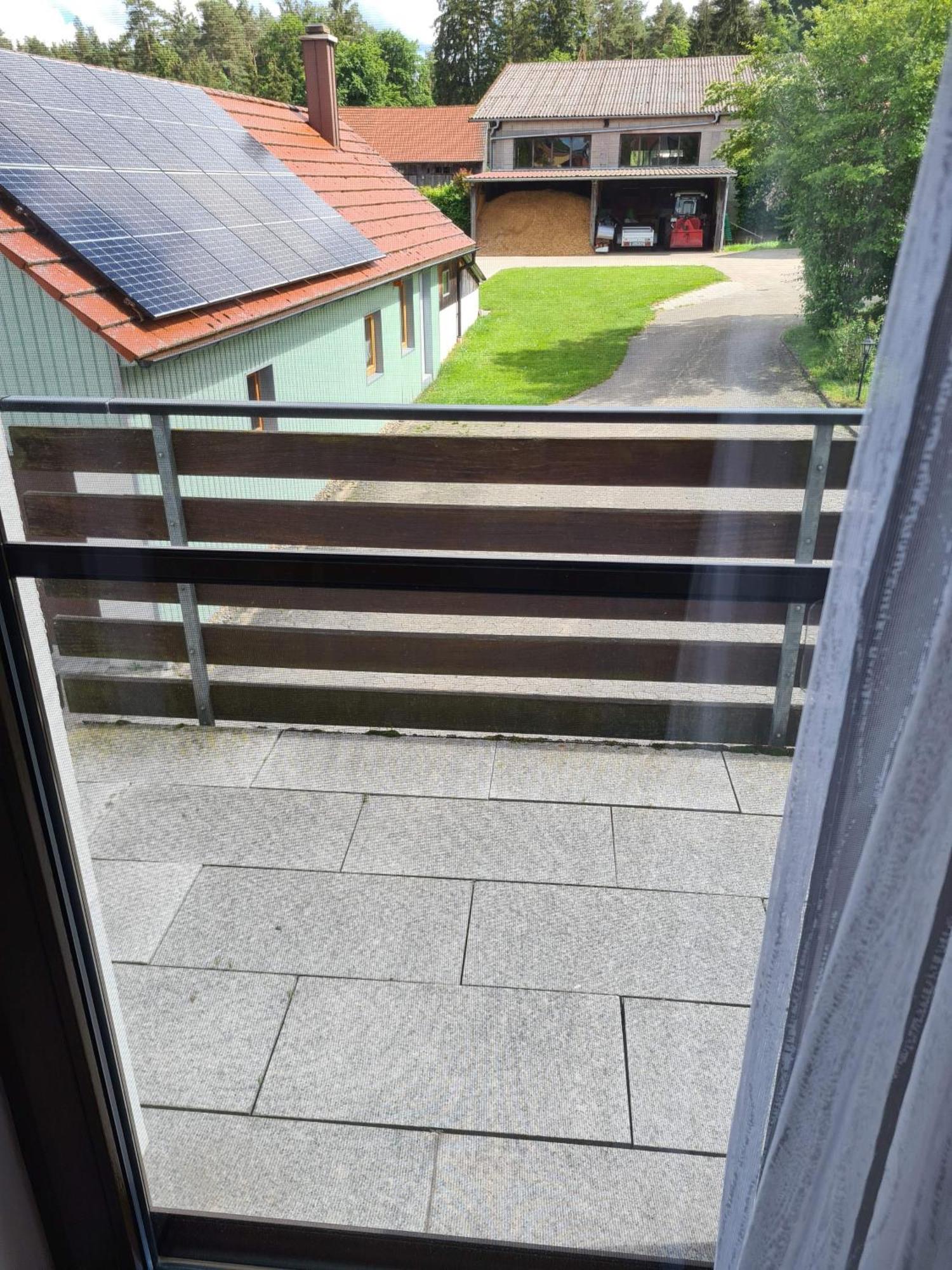 Hotel Pension Zum Grünen Wald Feuchtwangen Exterior foto